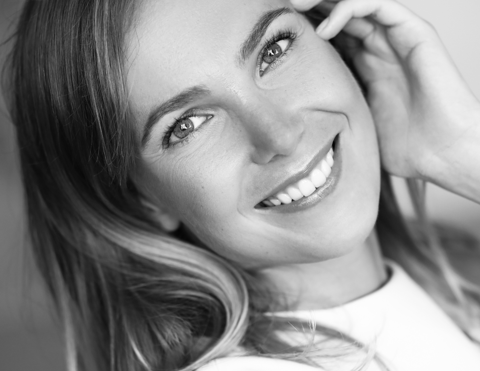 Photo de femme ayant la peau belle est revitalisée gràce aux injections de Profhilo. centre CLEM près de Paris